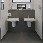 Babylon - Alkmaar Hotel 4*