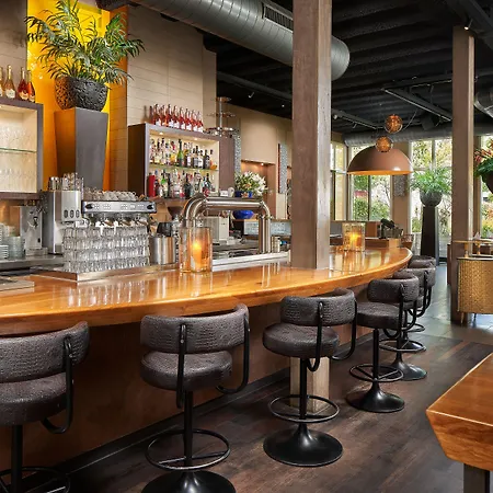 Babylon - Alkmaar Hotel 4*