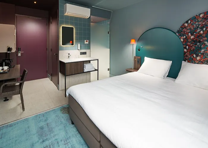 Отель Hotel Babylon Heerhugowaard - Alkmaar 4*